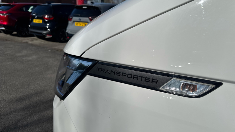 Volkswagen Transporter T32 Swb Diesel 2.0 TDI 110 Highline Kombi Van